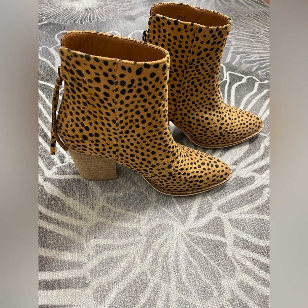 Ccocci Leopard Print Booties - image 1